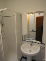 Bagno con doccia